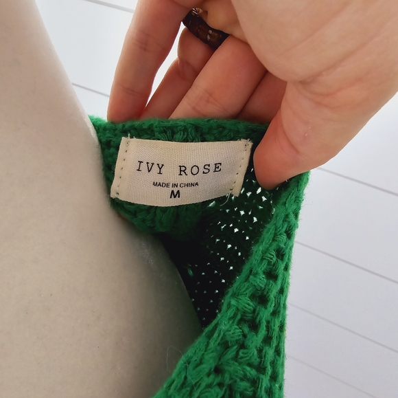 Ivy Rose Candy Apple Green Cable Knit Pullover Sweater size M - Picture 3 of 8